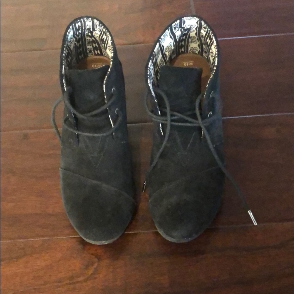 Toms desert wedge